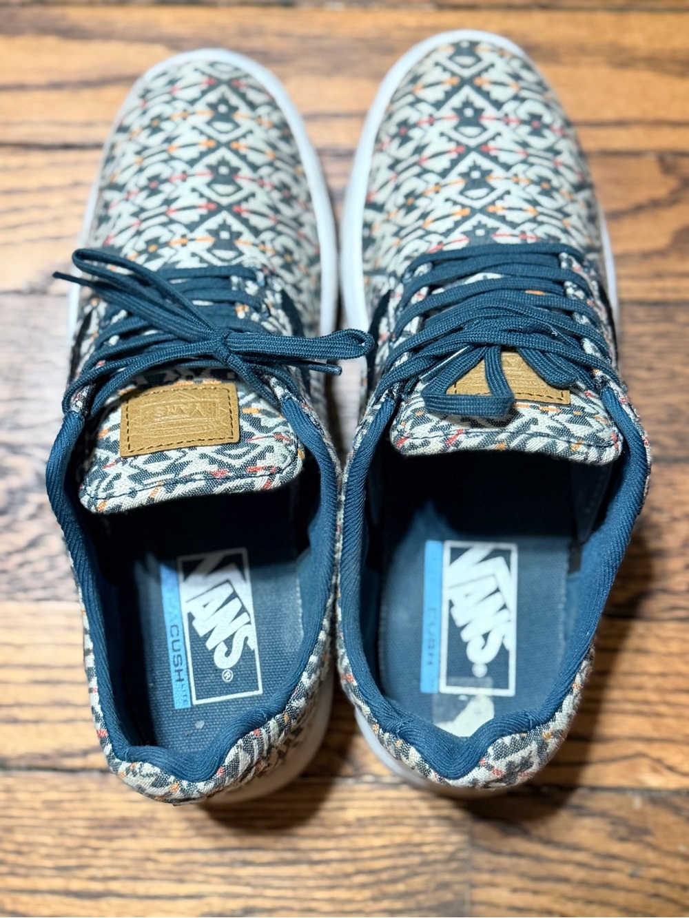 Vans Cush Geometric Print Low Top Sneakers Navy Tan Women’s 8 Men’s 6.5 - Picture 3 of 5
